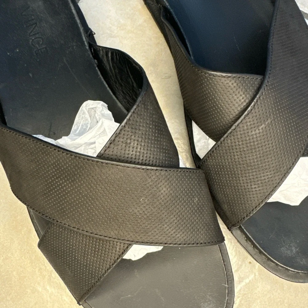 Vince Black Cross-Strap Sandals